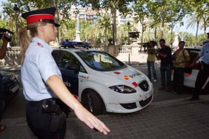 La presunta asesina de ancianas Remedios S. S., a su llegada a los juzgados de Barcelona.