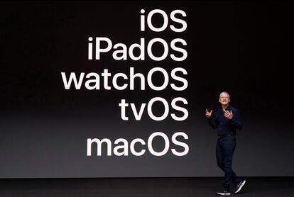 Tim Cook, CEO de Apple, durante la presentación anual de novedades de la compañía el lunes 20 de junio.