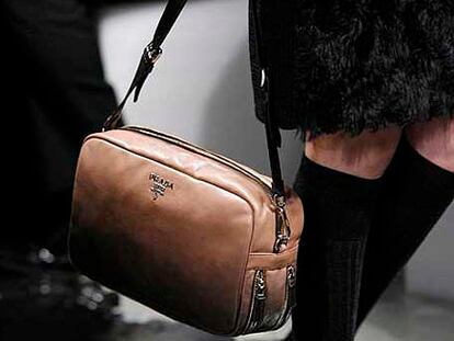 Un bolso de Prada para otoño-invierno 2007.