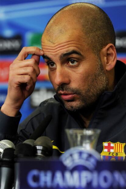 El entrenador del Barcelona, Guardiola, durante la rueda de prensa.