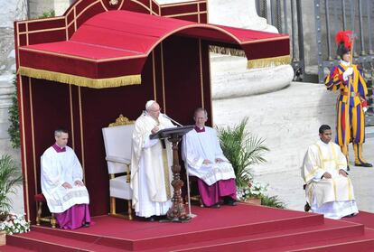 El Papa Francisco también ofreció un una misa de jubileo a los sacerdotes del Vaticano.