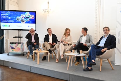 Mesa redonda del seminario 'Persona, Empresa y Tecnología', con Ignacio Gomá, director general de la Fundación Notariado.