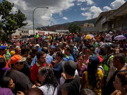 Protesto contra a escassez e o preço dos alimentos no bairro de Catia, na periferia de Caracas.