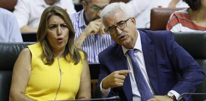 Susana Díaz, ayer en el Parlamento.