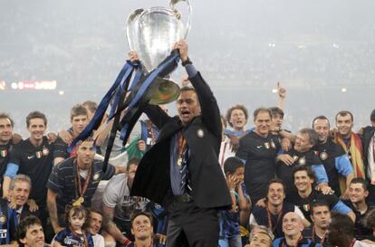 Mourinho celebra la Champions ganada con el Inter, en 2010.