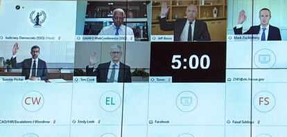 El CEO de Amazon, Jeff Bezos; el de Facebook, Mark Zuckerberg; de Google, Sundar Pichai; y de Apple, Tim Cook , durante una comparecencia por videconferencia ante el Subcomité Antitrust en julio de 2020.