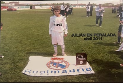 Julián Álvarez, con 11 años, en un torneo con el Real Madrid.
