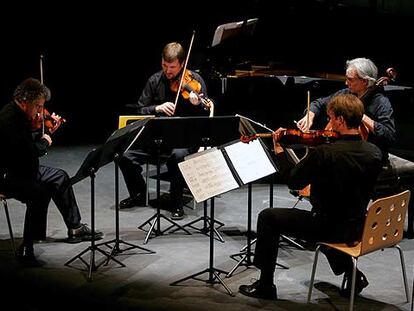 El Cuarteto Arditti, con Irving Arditti, a la izquierda, durante un ensayo en Londres.