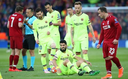 Messi, Busquets, Suárez y Rakitic entre Milner y Shaquiri.