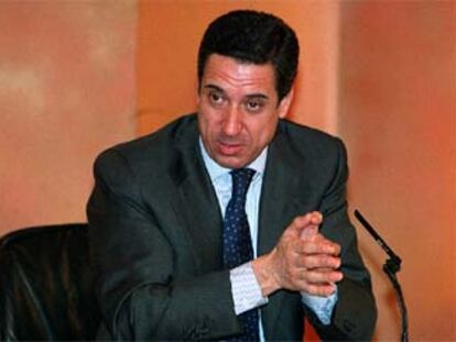 Eduardo Zaplana, en su comparecencia de ayer tras la reunión del Consejo de Ministros.
