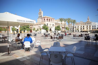 Plaza de España de Écija, municipio sevillano afectado por la contaminación del agua, el pasado octubre.