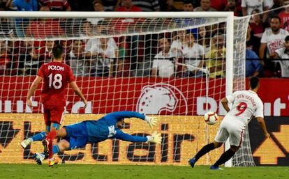 Ben Yedder hace su gol al Sigma Olomouc.