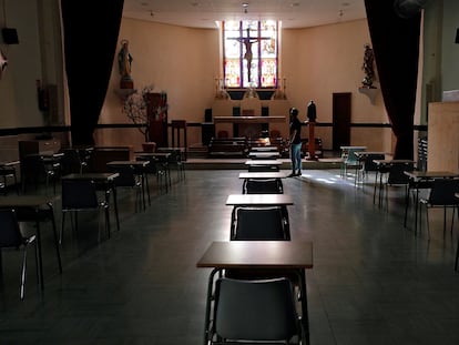 La capilla del colegio concertado Pío XII de Valencia, reconvertida en aula.