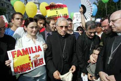 Antonio María Rouco y otros obispos, durante la manifestación contra el matrimonio homosexual en junio pasado.