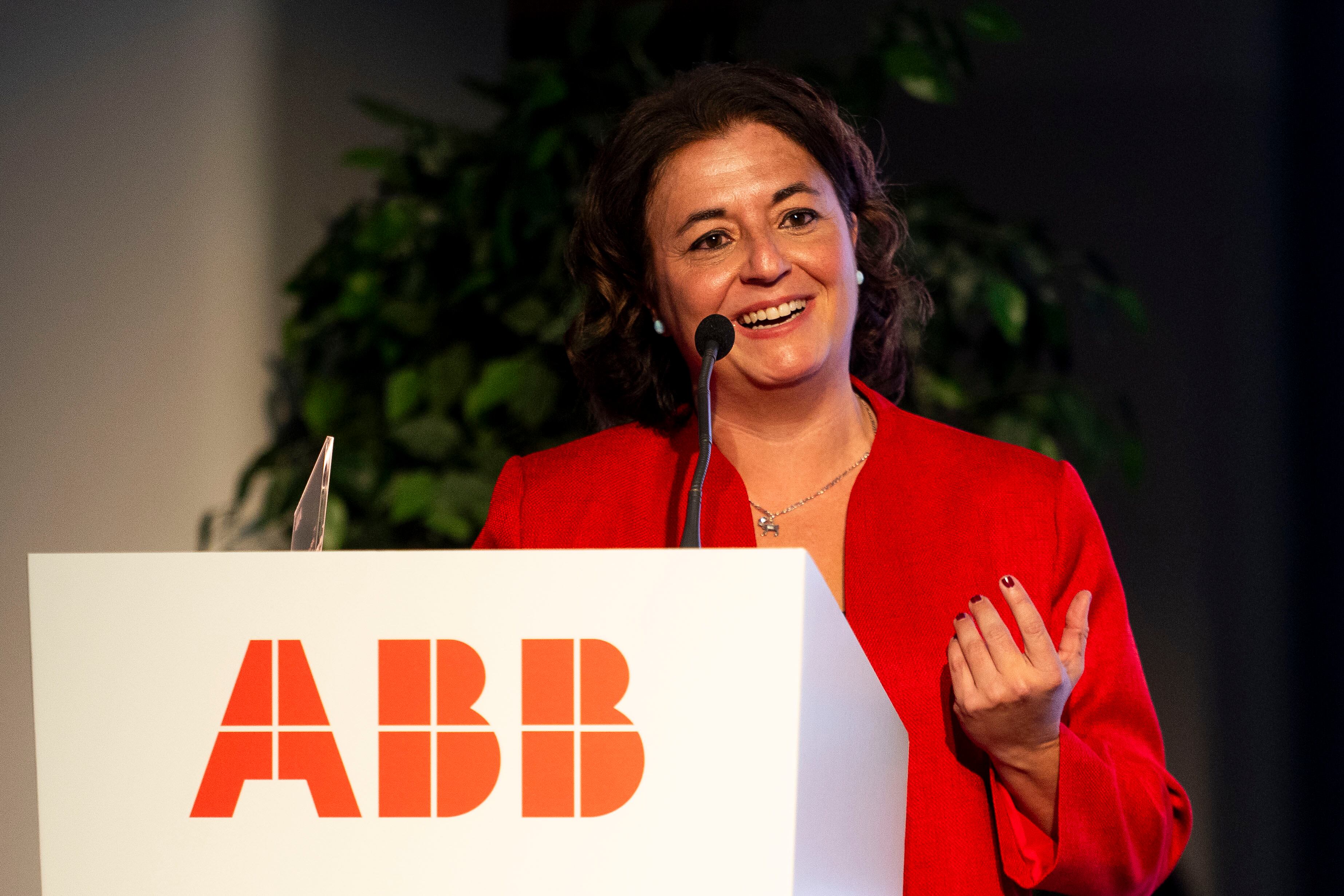 El Premio al Talento Femenino en Digitalización fue para Idoia Salazar García, cofundadora y presidenta del Observatorio del Impacto Social y Ético de la Inteligencia Artificial, OdiseIA, y profesora en la Universidad San Pablo CEU.