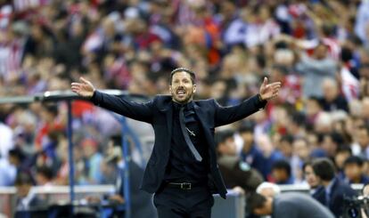 Simeone durante el partido