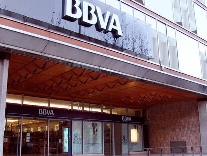 BBVA recompra 166 oficinas a Merlin por 252 millones