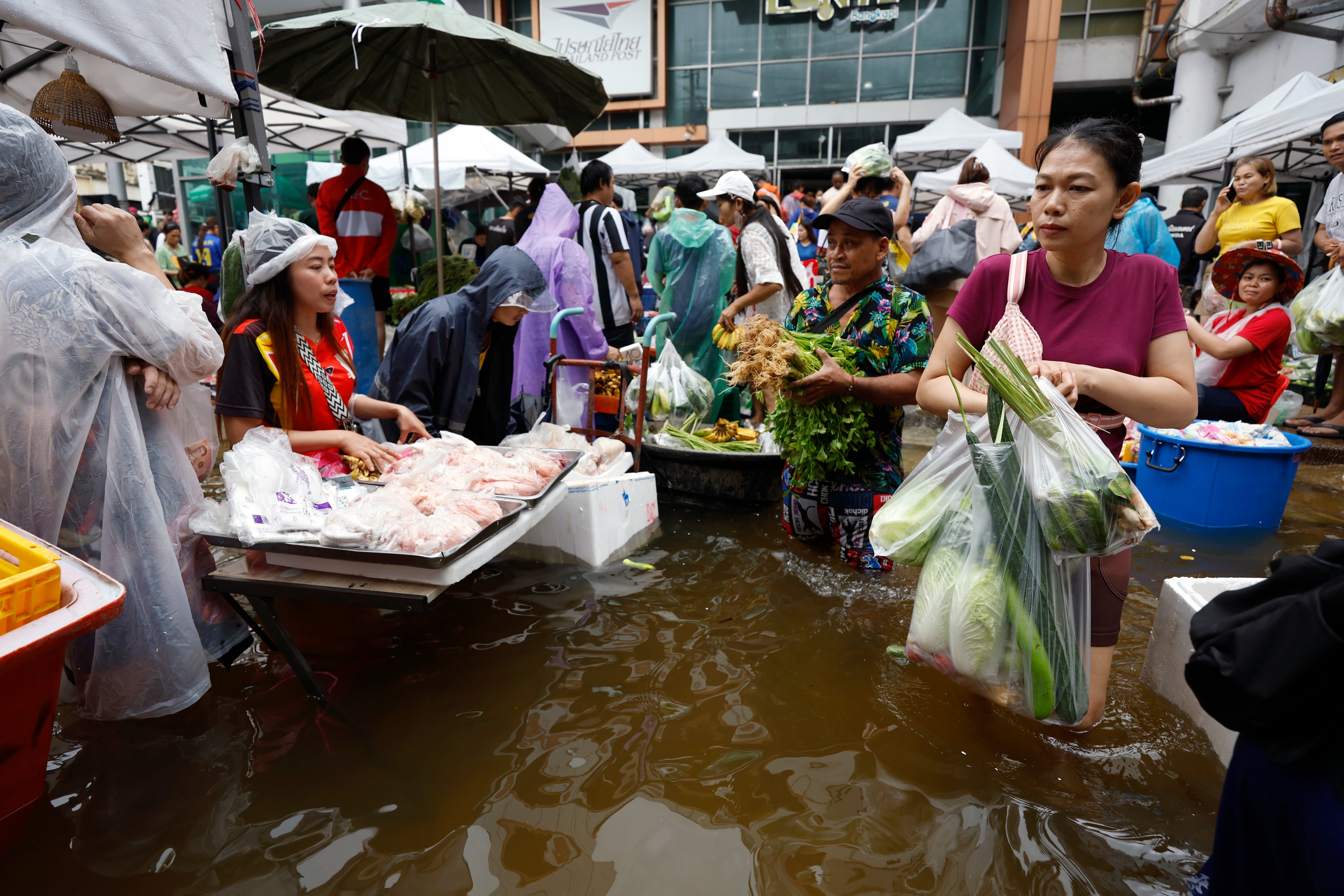 Floods in Thailand leave at least 23 dead