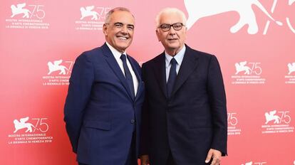 El director del festival Alberto Barbera y el presidente Paolo Baratta en Venecia. 