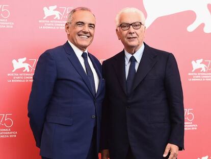 El director del festival Alberto Barbera y el presidente Paolo Baratta en Venecia. 