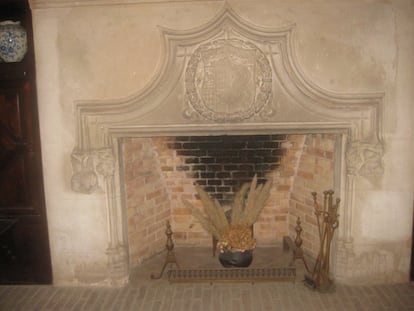 Lindar interior de la casa Gralla conservado en la torre Pallaresa de Santa Coloma de Gramenet.