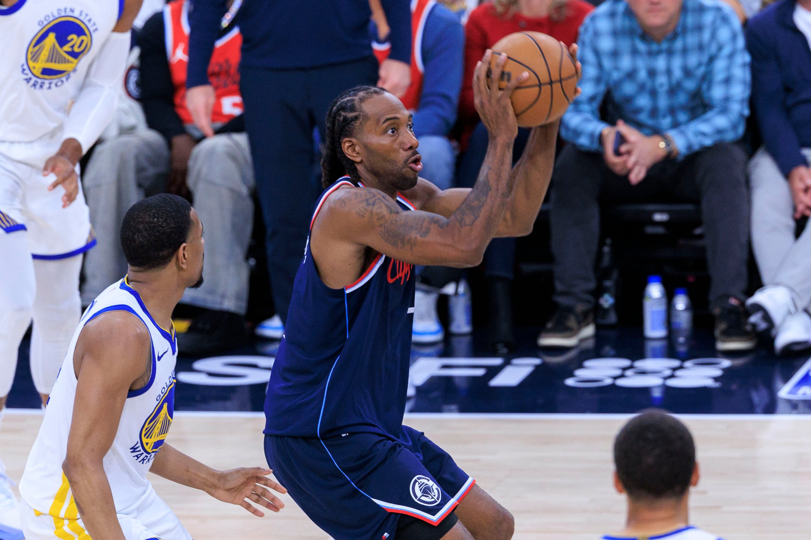 La NBA castiga con dureza a los Clippers por el caso Kawhi Leonard: multas millonarias y restricción de captación de talento joven