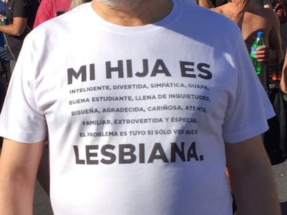 “Se para você ela é só lésbica, o problema é seu”: a mensagem viral de um pai no World Pride de Madri