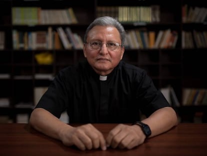 El jesuita José Alberto Idiáquez, rector de la Universidad Centroamérica de Nicaragua. 