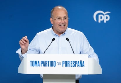 El secretario general del PP, Miguel Tellado, en rueda de prensa este miércoles en la sede del Partido Popular en la sede de Génova sobre Huawei. Cruce de acusaciones entre Tellado y Esteban: “¿Por qué mentiste, Aitor?”