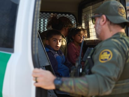 Migrantes y Patrulla Fronteriza en Jacumba, California