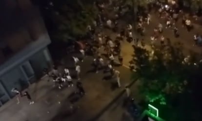 Captura de las imágenes de un vídeo sobre el acto vandálico del pasado miércoles en una novatada en Valencia.