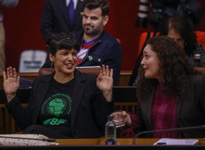 La líder de Adelante Andalucía, Teresa Rodríguez, en el Parlamento de Andalucía.