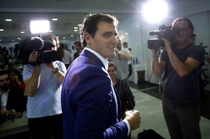 A press conference held by Ciudadanos leader, Albert Rivera, on May 25. Rivera argues that his party will be the “key” both for diffusing the separatist drive of Catalan regional premier Artur Mas, as well as guaranteeing the “union” and “modernization” of Spain.