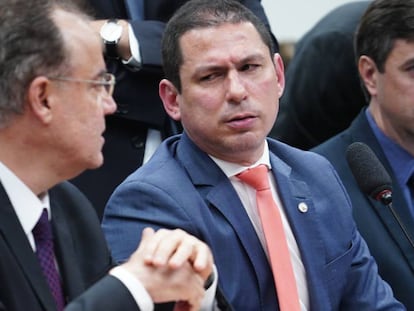 Relator Samuel Moreira (PSDB) e o presidente da comissão especial da reforma da Previdência Marcelo Ramos (PL).