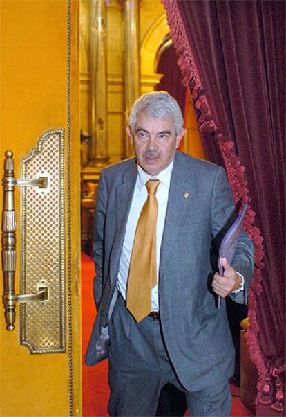 Pasqual Maragall, en el Parlamento catalán.