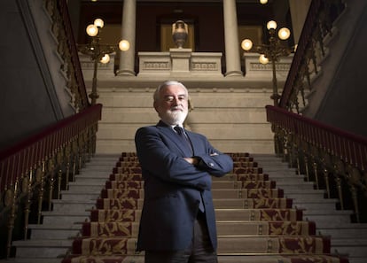 El director de la RAE, Darío Villanueva, en la sede de la institución.