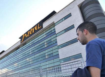 Las acciones de Jazztel han subido un 75% en lo que va de año. En la foto, sede de la compañía en Alcobendas (Madrid).