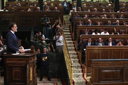 El presidente del Gobierno en funciones, Mariano Rajoy, durante el discurso de investidura, en el Congreso de los Diputados.