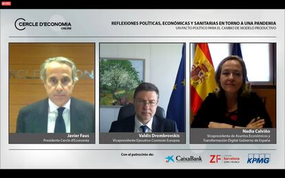 La vicepresidenta tercera del Gobierno y ministra Nadia Calviño; el presidente del Círculo de Economía, Javier Faus, y el vicepresidente ejecutivo de la Comisión Europea, Valdis Dombrovskis.