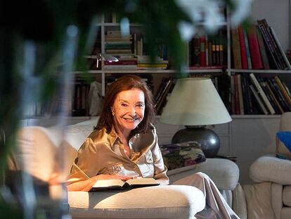 Nuria Espert se siente "dolorida, asustada y estremecida" ante las noticias que lee a diario.