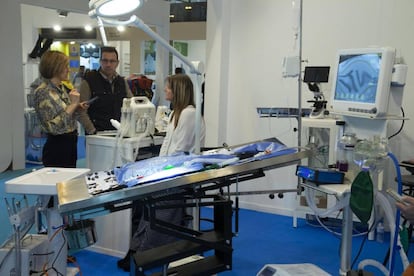 Exhibición de equipos médicos para animales.