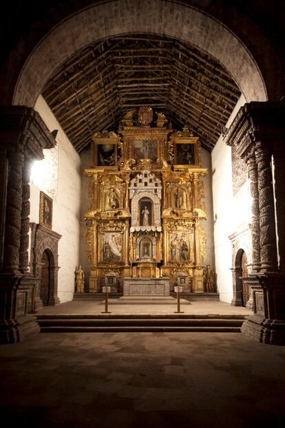 Interior de la iglesia de San Juan de Letrán, en Perú.