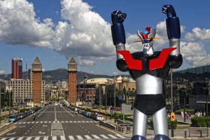 Vista de Montjuic, con Mazinger Z, protagonista del Salón del Cómic.