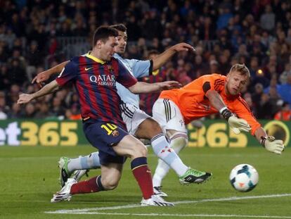 Messi supera Yoel no 2 a 0. 