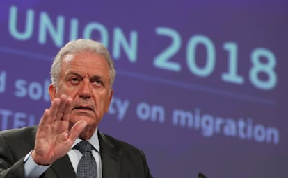 El comisario de Interior, Dimitris Avramópoulos, explica el 13 de septiembre las nuevas medidas para reforzar las fronteras de la UE.
