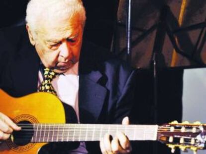 Ubaldo de L&iacute;o, guitarrista de tango.