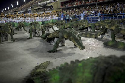 Os seres dos rios também estiveram presentes no enredo, como o mito da Cobra-Grande, “mãe do mundo”, presente em várias culturas.