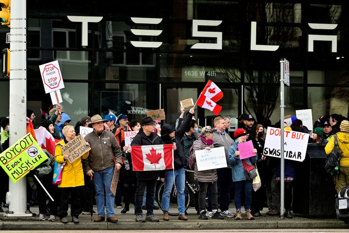 Elon Musk ahuyenta a los clientes: las ventas de Tesla cayeron un 13% ...