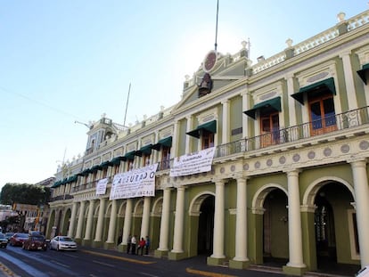 El Palacio de Gobierno de Veracruz, tomado por alcaldes. 