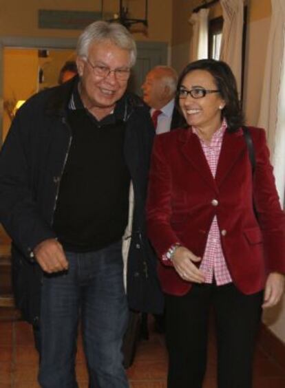Felipe González y Rosa Aguilar, hoy en un acto conjunto del PSOE en Córdoba.